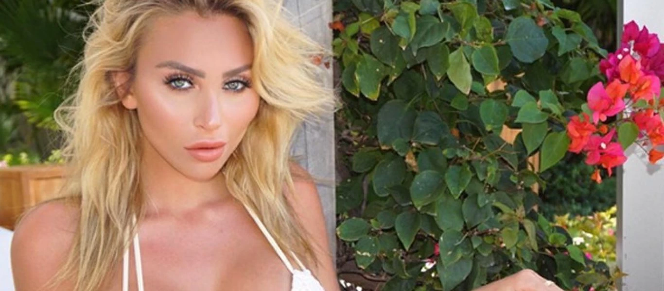 Khloe Terae: Η Playmate της χρονιάς που αφήνει ελάχιστα στη φαντασία (φώτο)